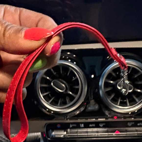 Gucci Red Heart Leather Coin Purse - Picture 3 of 4